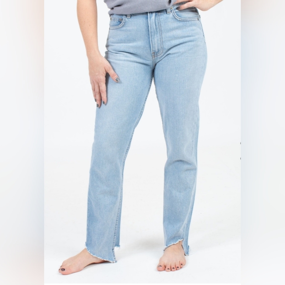 Reformation Women's Light Wash Blue Straight Leg Jeans Size 27